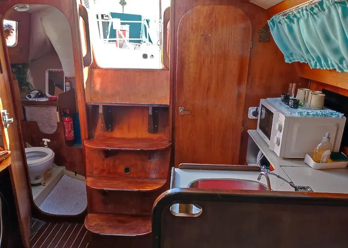 Sleep On A Sailing Boat Barcelona