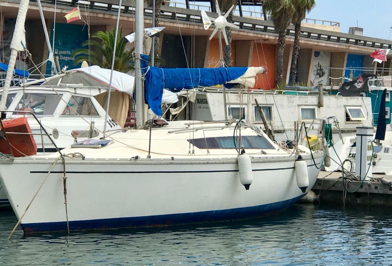 Botel Sleep On A Sailing Boat Barcelona *
